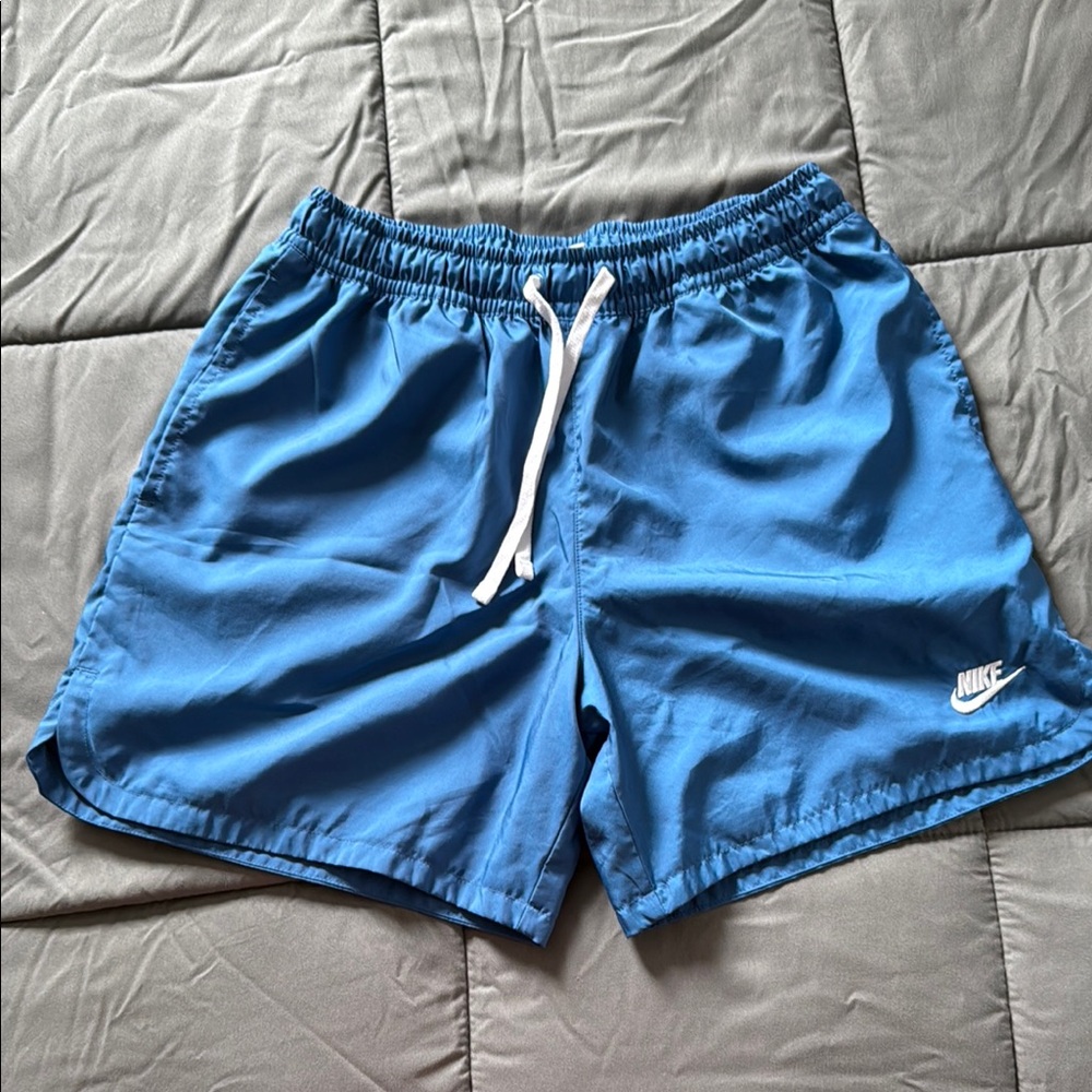 Men’s Size M - Nike Blue Sports Shorts - EXCELLENT CONDITION